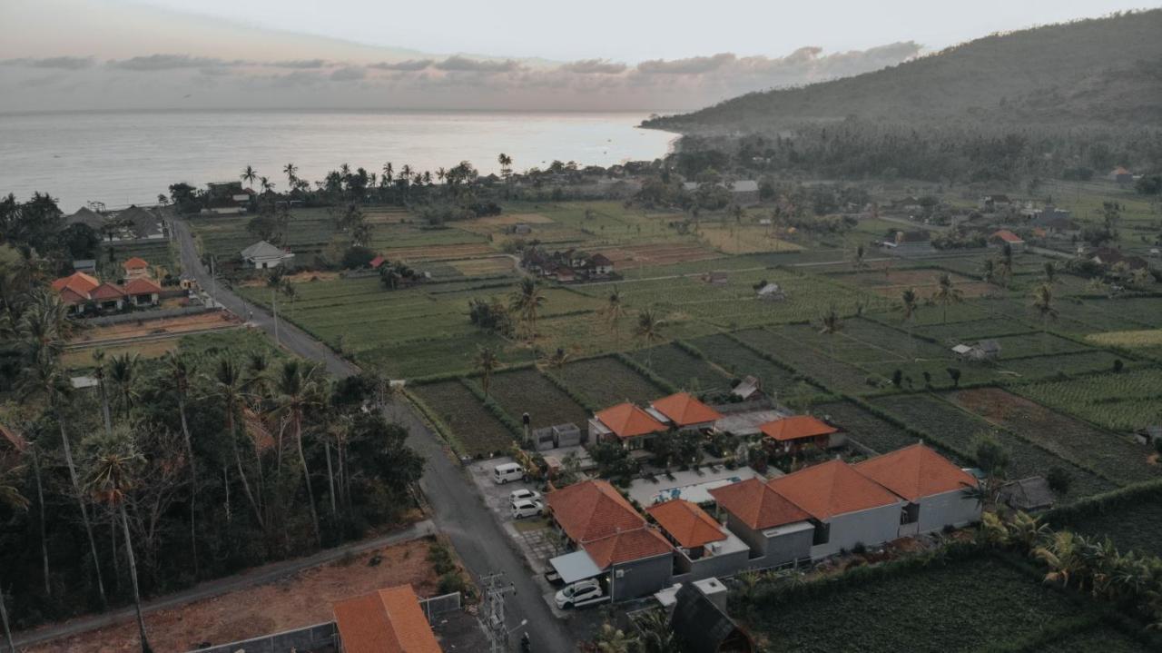 Damar Sanjaya Uttama Villa Amed  Exterior photo